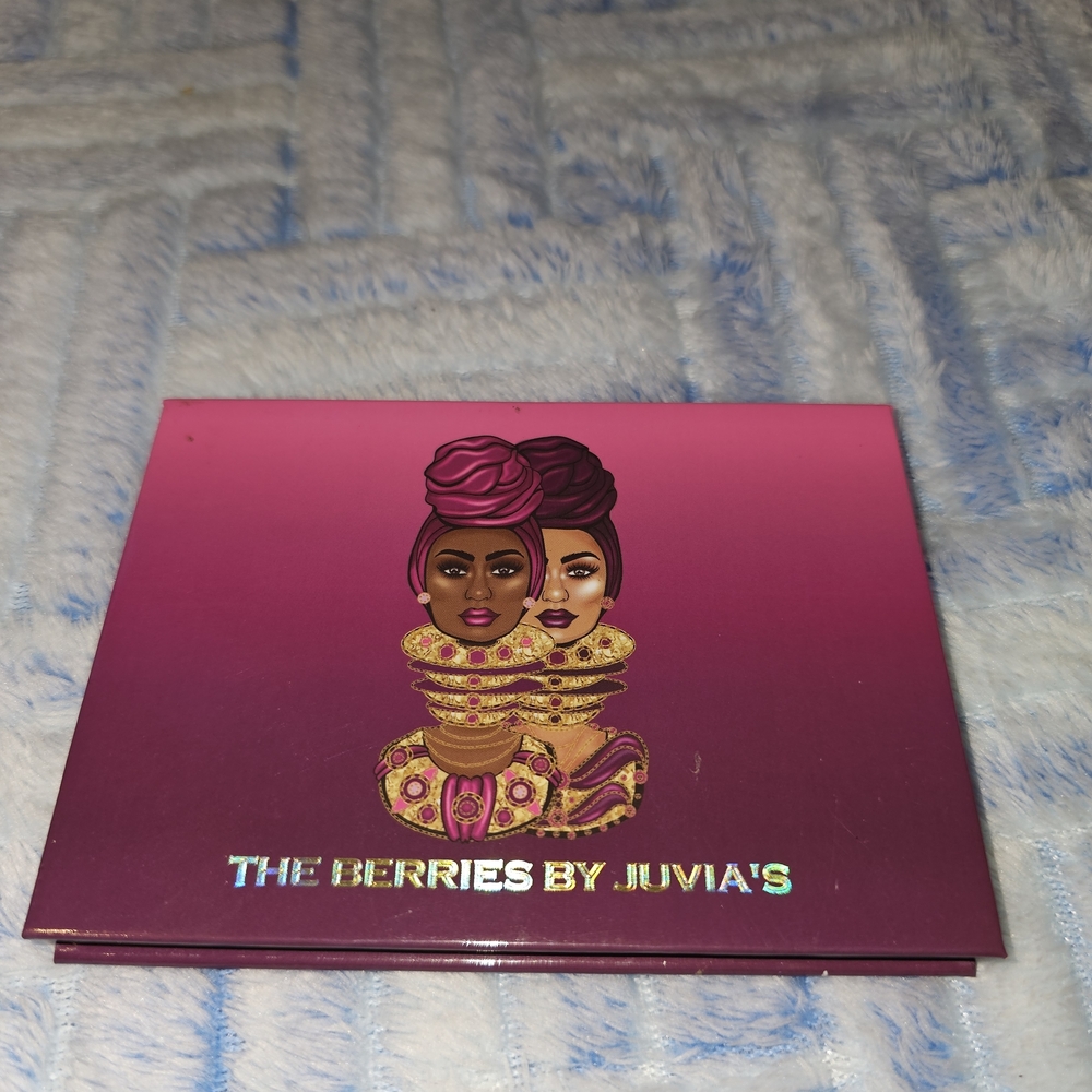 Juvia's Place Eyeshadow Palette Set - Pink, Gold, Cream - Picture 4 of 10